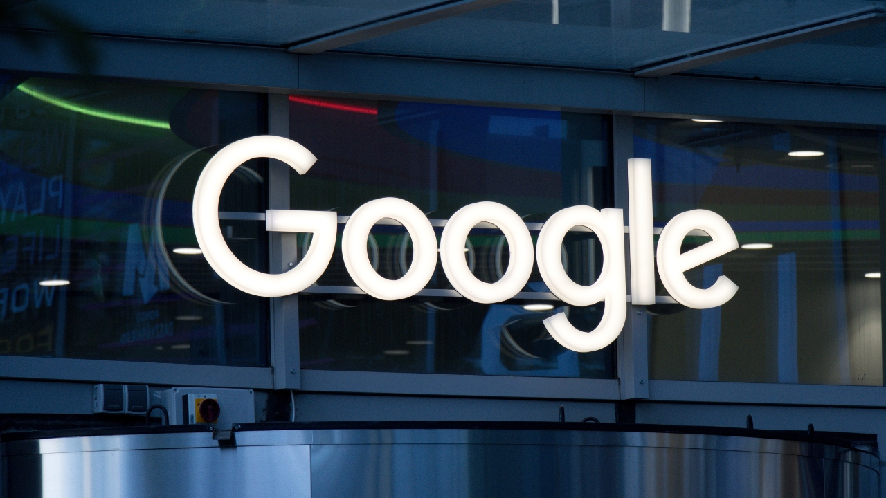 Google lays off 100+ staff from cloud design and research teams